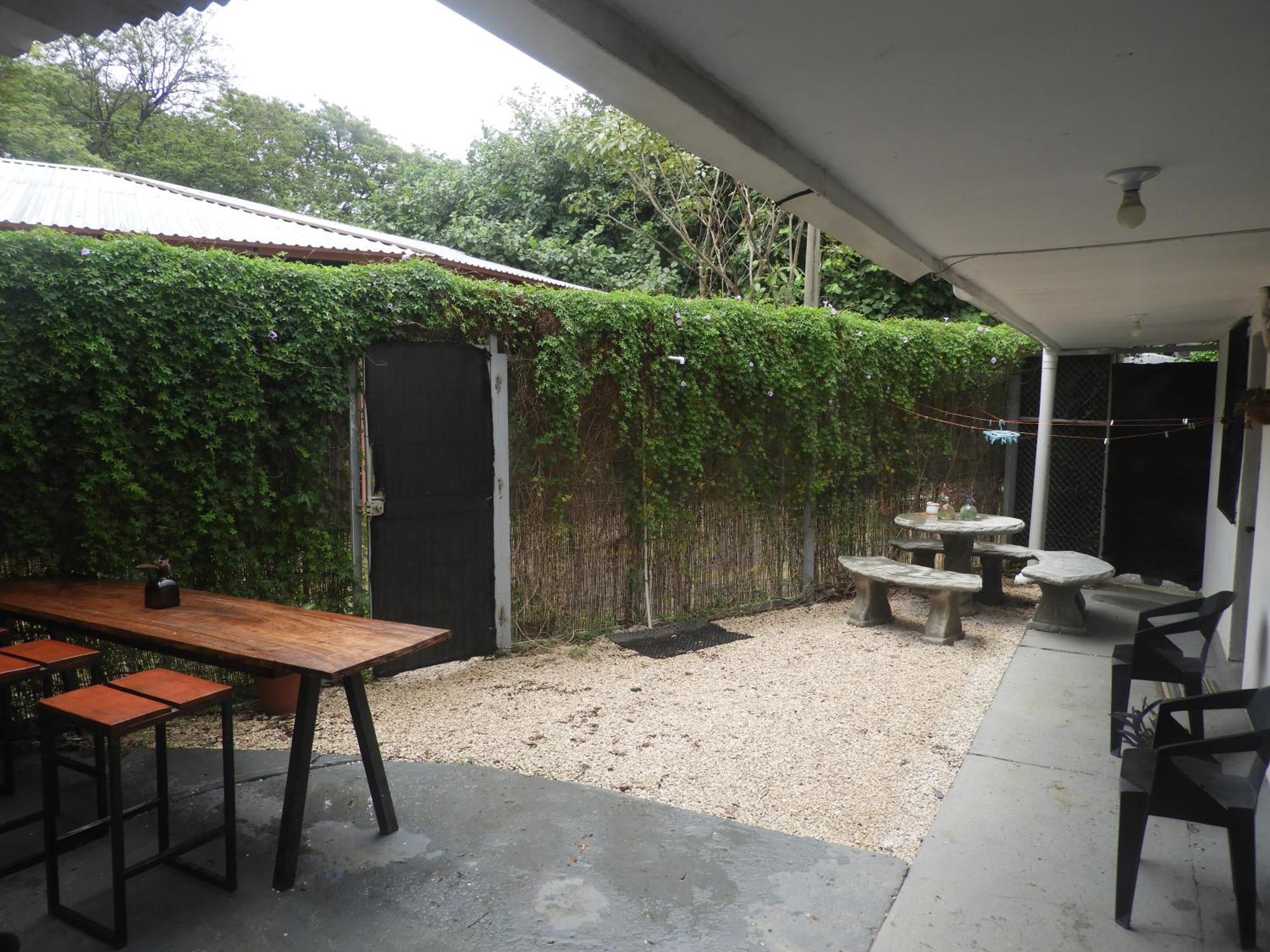 タマリンド The Backside Houseホステル エクステリア 写真